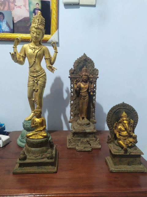 GOLD PLATED STATUE